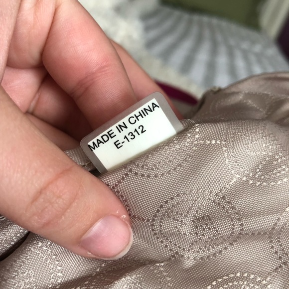 Michael Kors Jet Set Fuchsia Medium Chain Tote - Picture 7 of 8